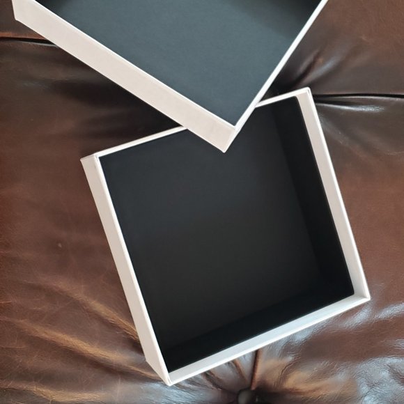 Celine Paris Box - Picture 2 of 3